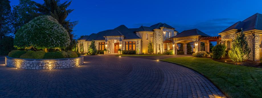 Elegant Outdoor Lighting Contractors in Worcester County, Massachusetts